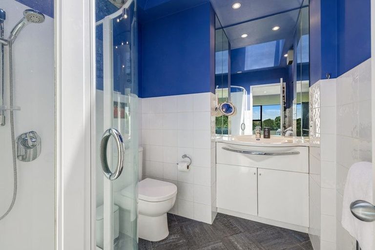 Photo of property in 1/63 College Road, Northcote, Auckland, 0627