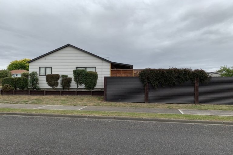 Photo of property in 8 Porritt Place, Waipukurau, 4200