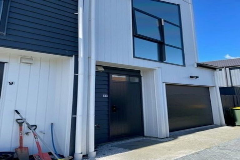 Photo of property in 11 Pasla Close, Papakura, 2110