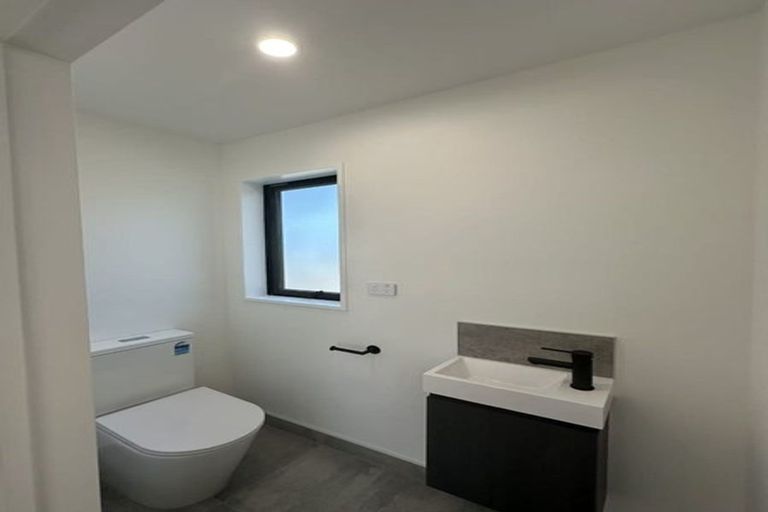 Photo of property in 2/31 Somerset Crescent, Spreydon, Christchurch, 8024