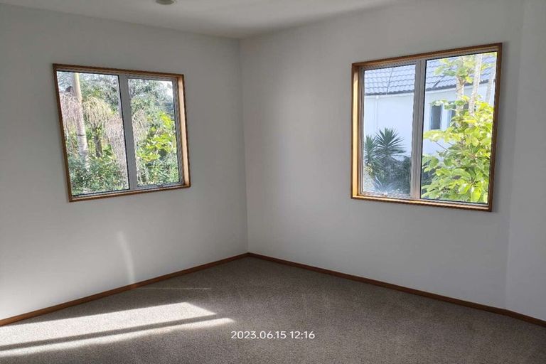 Photo of property in 16 Elsfield Place, Torbay, Auckland, 0630