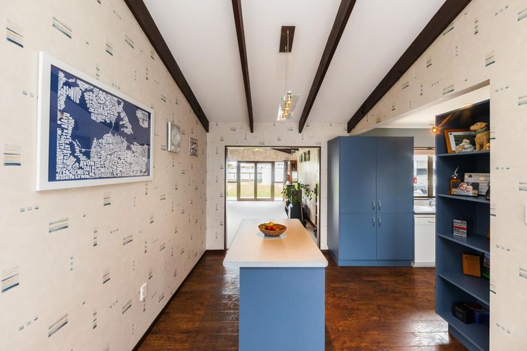 Photo of property in 64 Herbert Avenue, Cloverlea, Palmerston North, 4412