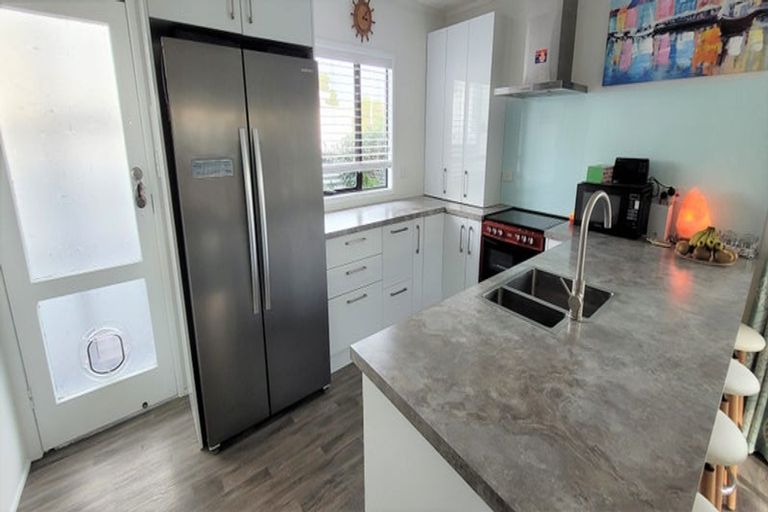 Photo of property in 79a Simpson Road, Papamoa Beach, Papamoa, 3118