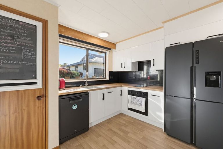 Photo of property in 10b Traford Street, Gore, 9710