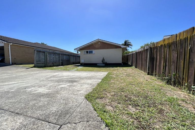 Photo of property in 59 Casuarina Road, Half Moon Bay, Auckland, 2012