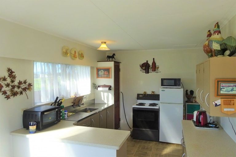 Photo of property in 66 Seabury Avenue, Foxton Beach, Foxton, 4815