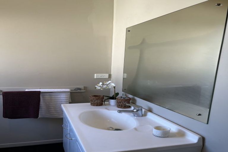 Photo of property in 49a Vincent Street, Howick, Auckland, 2014