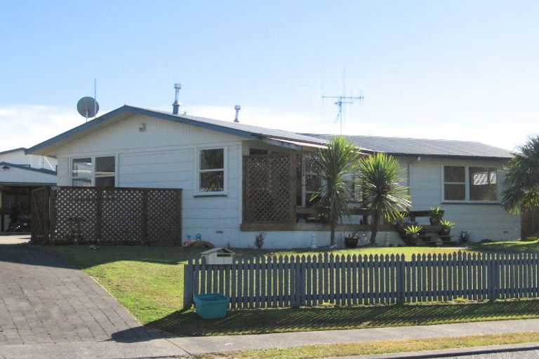 Photo of property in 7 Simon Place, Nawton, Hamilton, 3200