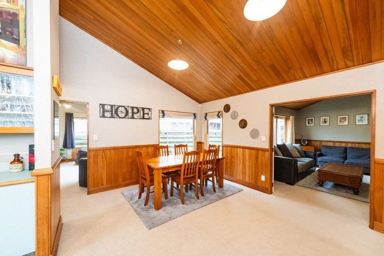 Photo of property in 106 Kelvin Grove Road, Kelvin Grove, Palmerston North, 4414