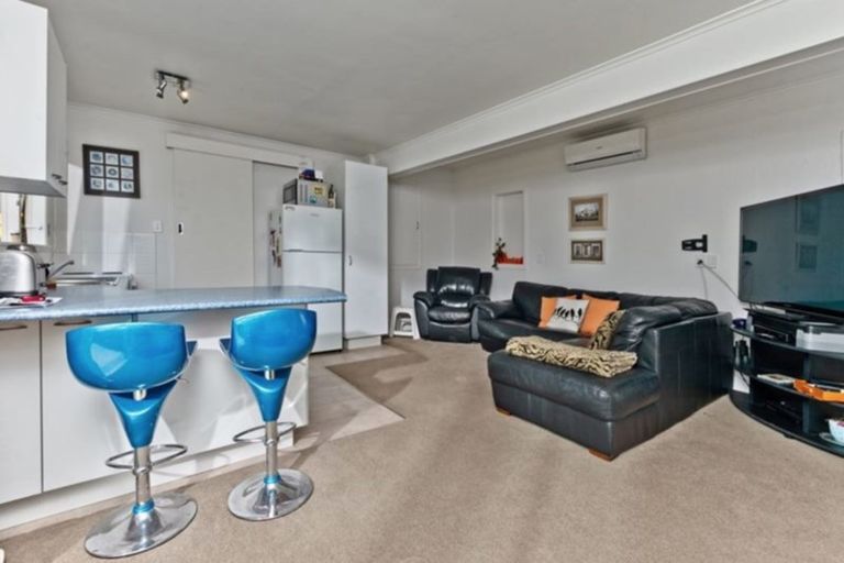 Photo of property in 68a Kowhai Road, Campbells Bay, Auckland, 0630