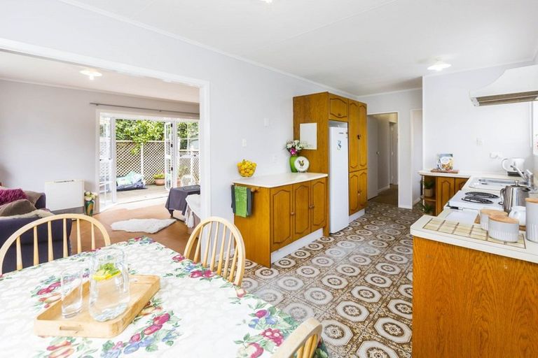 Photo of property in 23 Omaha Grove, Totara Park, Upper Hutt, 5018