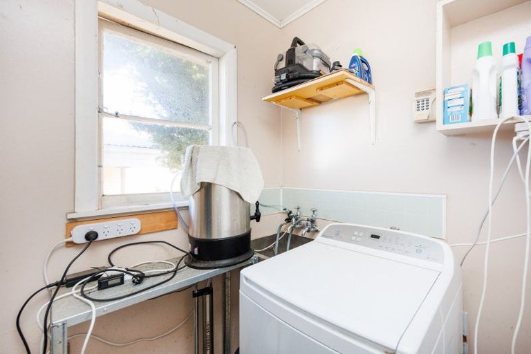 Photo of property in 17 Sefton Avenue, Highbury, Palmerston North, 4412