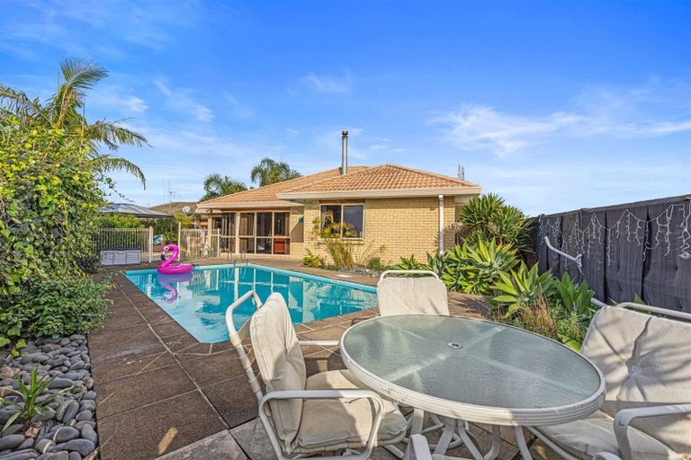Photo of property in 19 Thoroughbred Place, Papamoa Beach, Papamoa, 3118