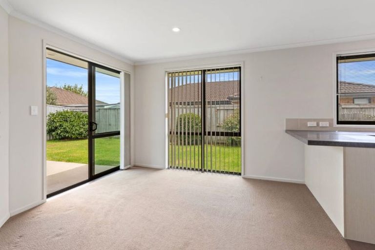 Photo of property in 80 Carrington Drive, Papamoa Beach, Papamoa, 3118