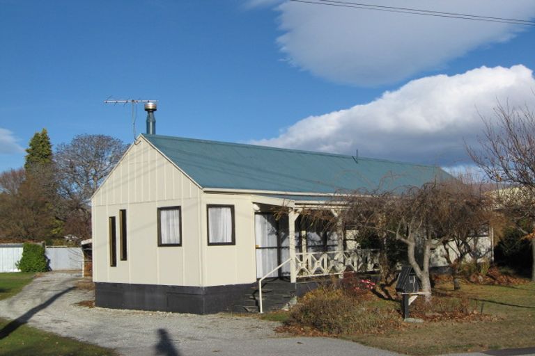 Photo of property in 30 Ortive Street, Cromwell, 9310