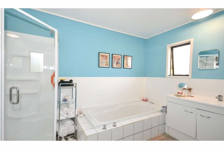 Photo of property in 1 Tasman Place, Kerikeri, 0230