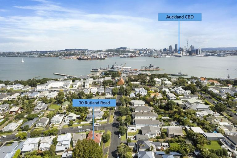 Photo of property in 30 Rutland Road, Stanley Point, Auckland, 0624