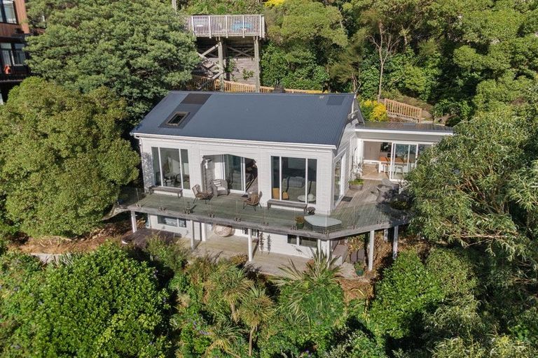 Photo of property in 35 Khyber Road, Seatoun, Wellington, 6022