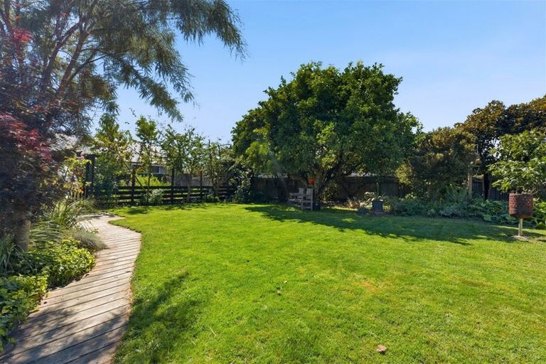 Photo of property in 72 Old Mill Road, Brooklyn, Motueka, 7198