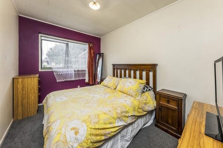 Photo of property in 2/34 Plunket Avenue, Papatoetoe, Auckland, 2104