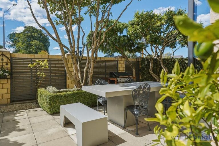 Photo of property in 1 Creyke Road, Ilam, Christchurch, 8041