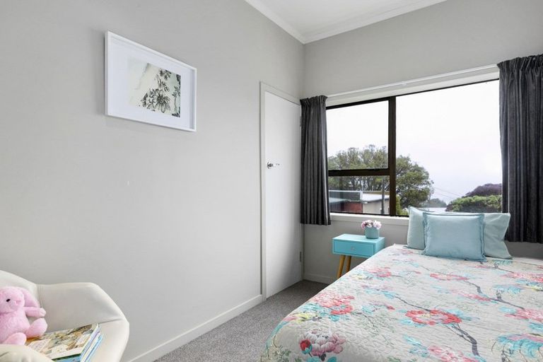 Photo of property in 127 Larnach Road, Vauxhall, Dunedin, 9013