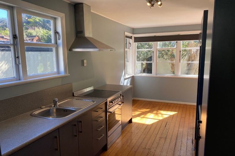 Photo of property in 6 Main Street, Hospital Hill, Napier, 4110