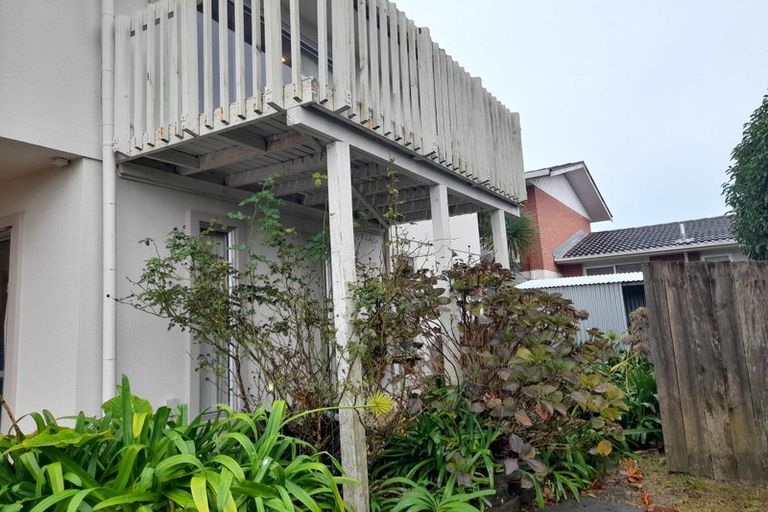 Photo of property in 23 Glamorgan Drive, Torbay, Auckland, 0630