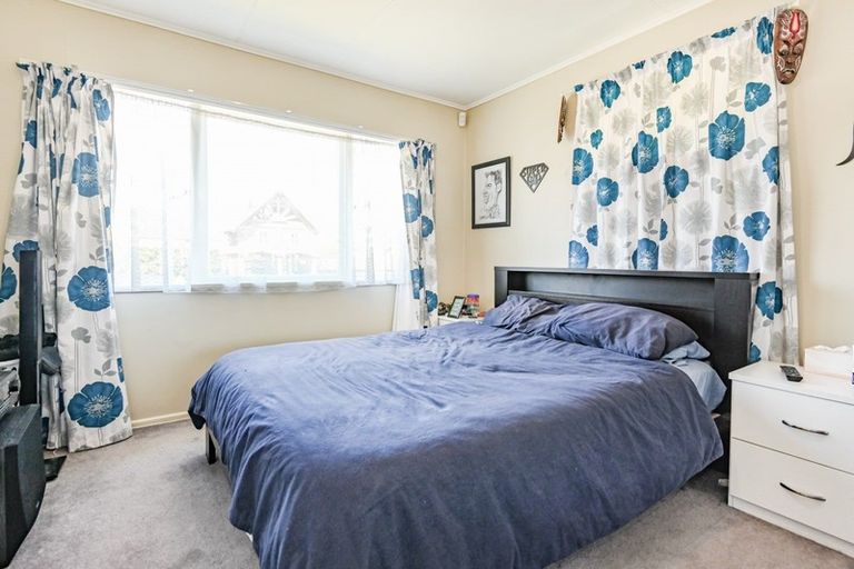 Photo of property in 1239 Cunningham Crescent, Mayfair, Hastings, 4122