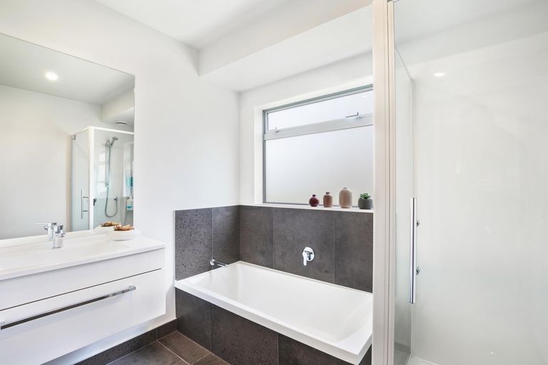 Photo of property in 10 Pyne Crescent, Pokeno, 2402