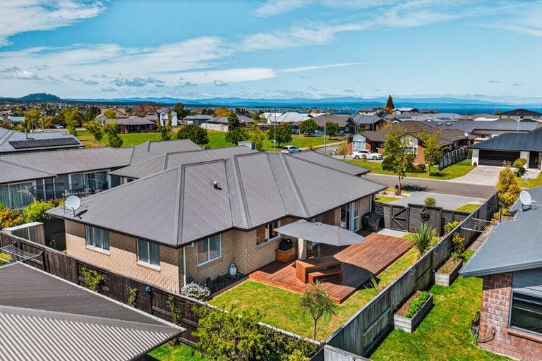 Photo of property in 22 Huka Heights Drive, Rangatira Park, Taupo, 3330