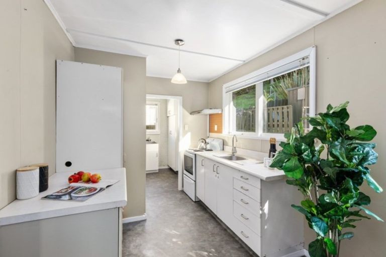 Photo of property in 66 Sunny Grove, Wainuiomata, Lower Hutt, 5014