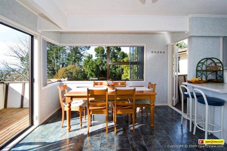 Photo of property in 100 Arran Road, Browns Bay, Auckland, 0630