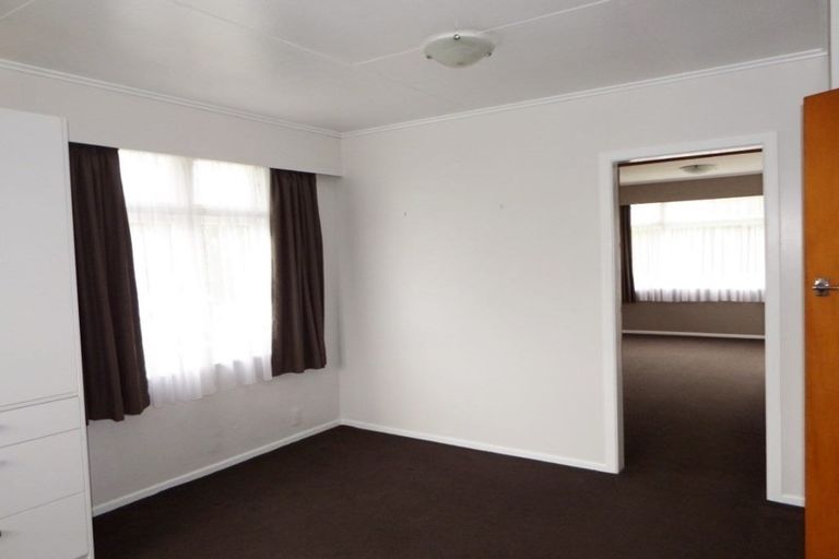 Photo of property in 1 Oaklea Avenue, Marton, 4710