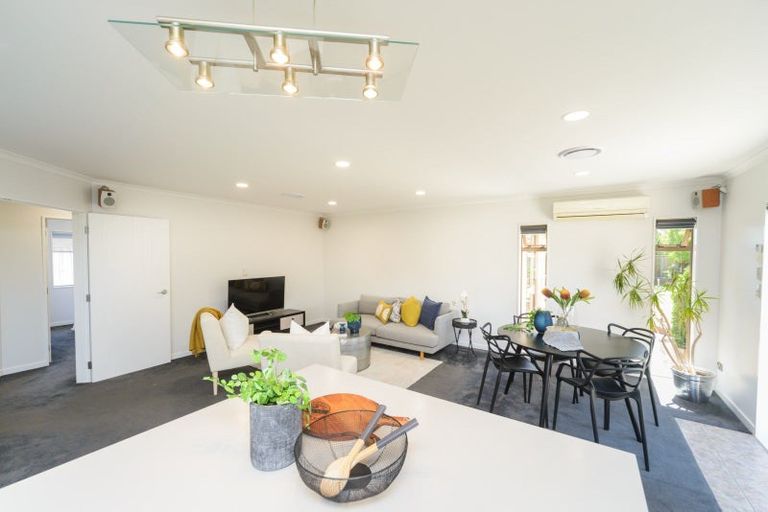 Photo of property in 7 Walnut Grove, Kelvin Grove, Palmerston North, 4414