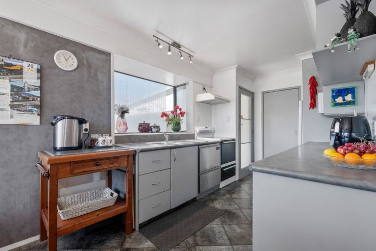 Photo of property in 34 Browning Crescent, Owhata, Rotorua, 3010