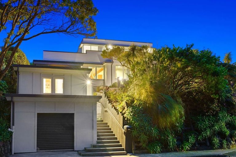 Photo of property in 22 Manly Street, Paraparaumu Beach, Paraparaumu, 5032