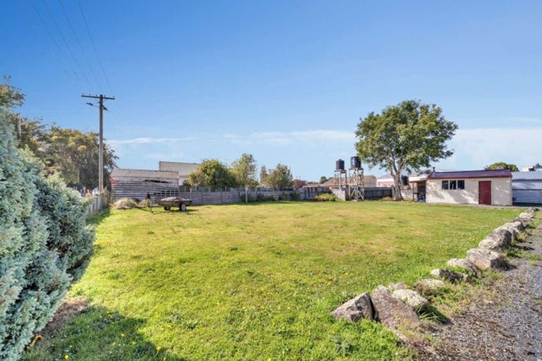 Photo of property in 10 Saunders Street, Owaka, 9535