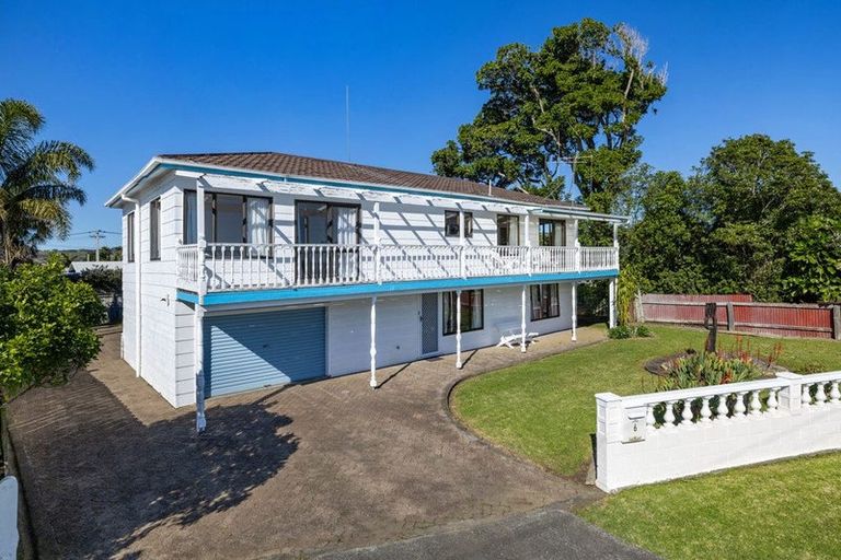 Photo of property in 6 Uenuku Avenue, Raglan, 3225