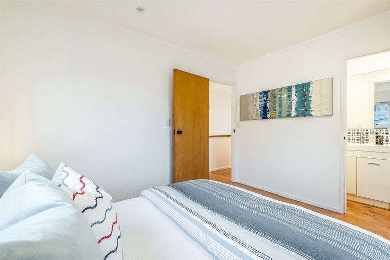 Photo of property in 11 Dalton Road, Snells Beach, 0920