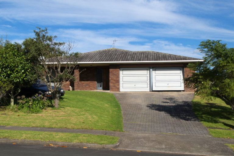 Photo of property in 3 Eastridge Court, Northpark, Auckland, 2013