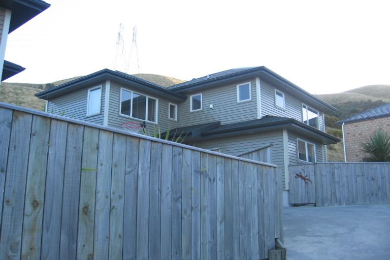 Photo of property in 6a Erlestoke Crescent, Churton Park, Wellington, 6037