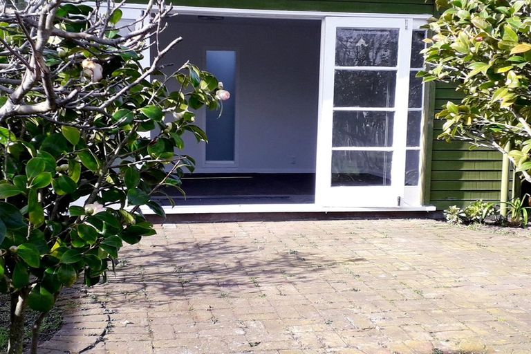 Photo of property in 58 Estuary Road, New Brighton, Christchurch, 8061