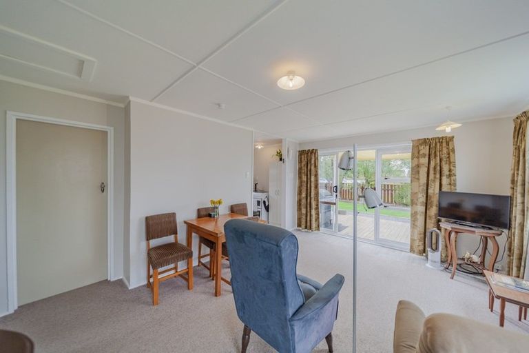 Photo of property in 13 Carruthers Street, Otane, 4202