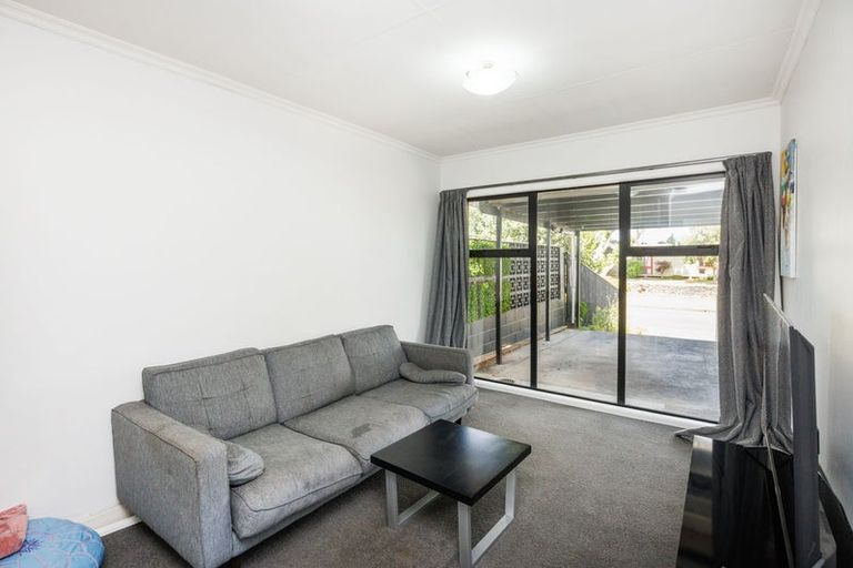 Photo of property in 11 Slacks Road, Awapuni, Palmerston North, 4412