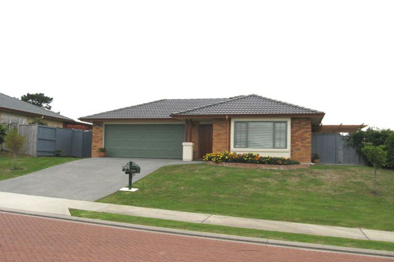 Photo of property in 25 Richfield Crescent, Westgate, Auckland, 0614