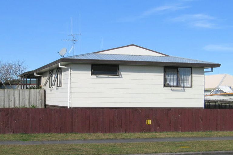 Photo of property in 51b Lloyd Drive, Nawton, Hamilton, 3200
