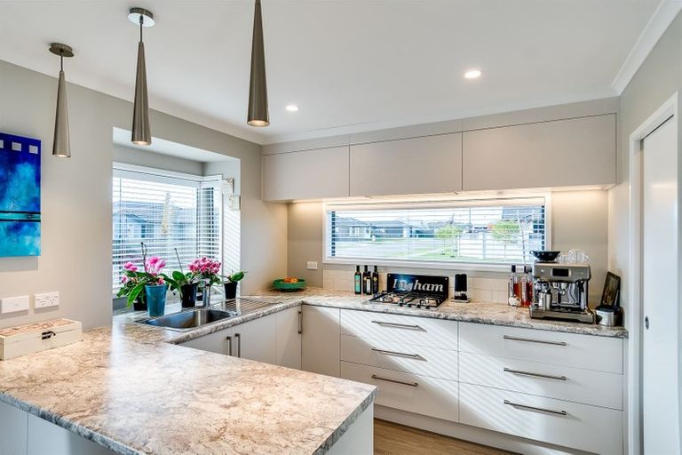 Photo of property in 2 Benmore Place, Poraiti, Napier, 4112