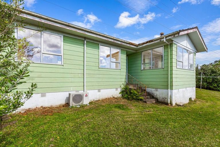 Photo of property in 19 Doone Place, Massey, Auckland, 0614