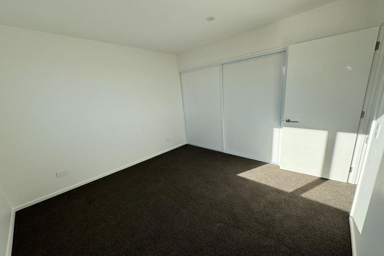 Photo of property in 2/41 Horseshoe Lake Road, Shirley, Christchurch, 8061